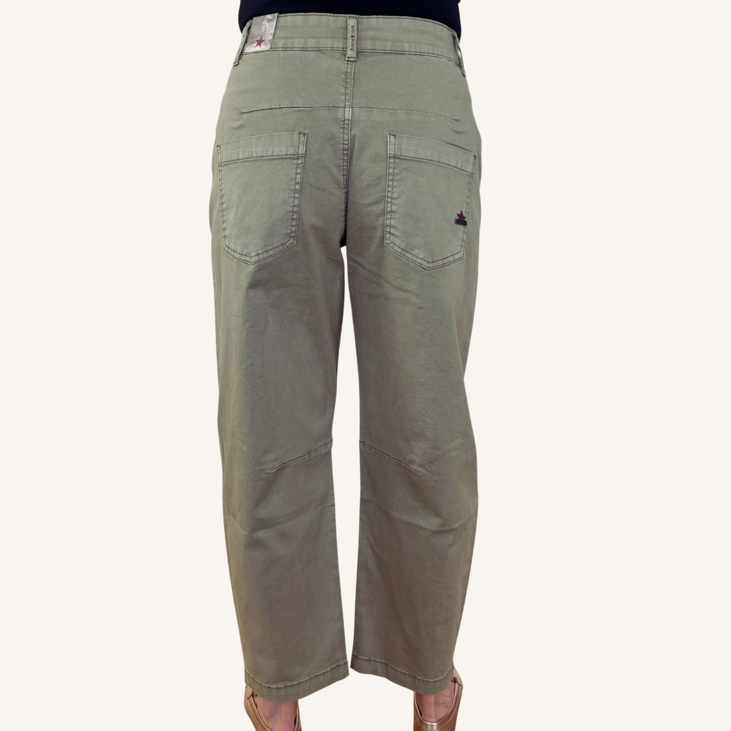 Barrel stretch twill