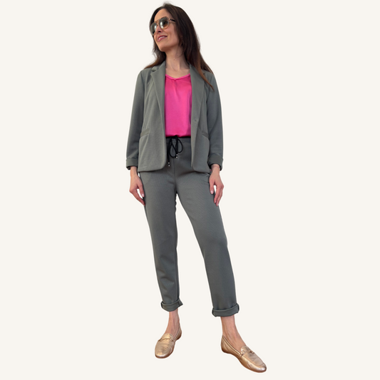 Look 3 – Statement Minimal